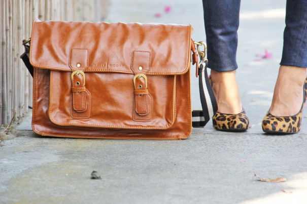 kelly moore leather bag picture