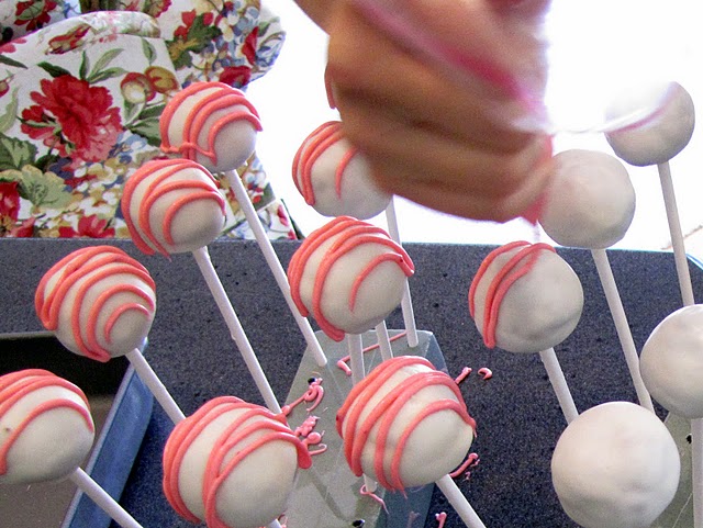 Frosted cake pops