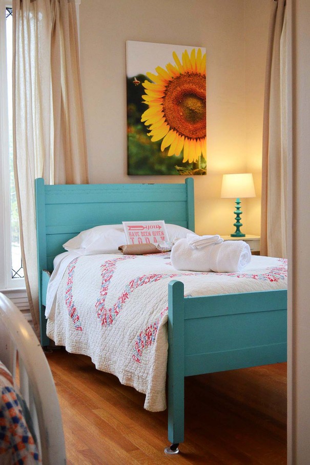 turquoisebed