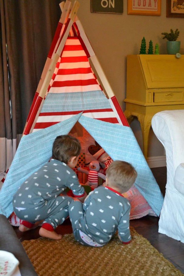 boys find teepee