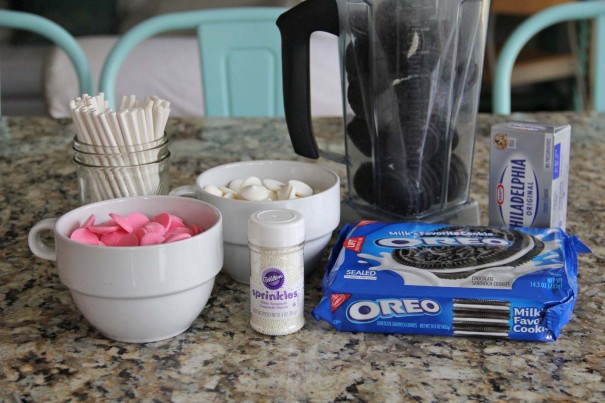 bag foragte Indtægter Easy Oreo Cake Pops (no bake) - Desserts - Little Miss Momma