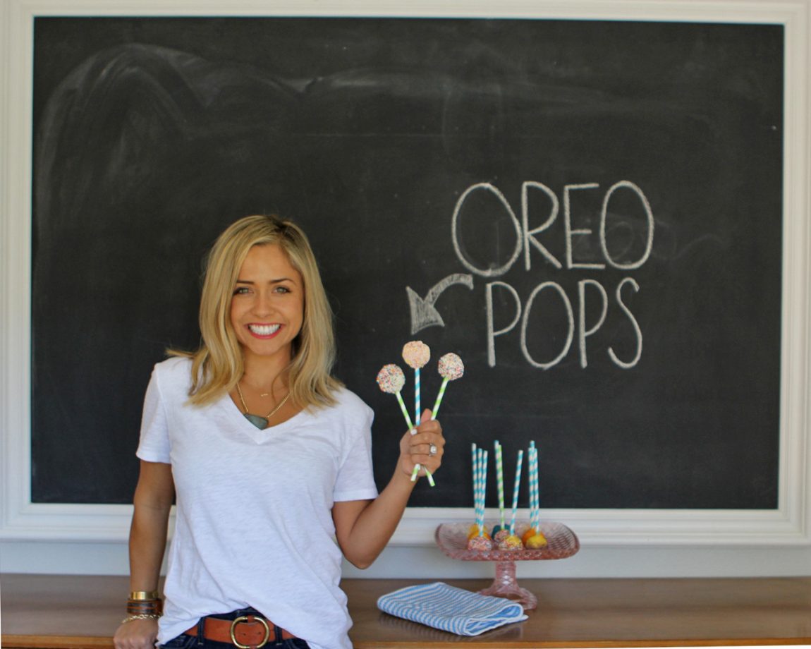 easy-oreo-cake-pops-no-bake-desserts-little-miss-momma