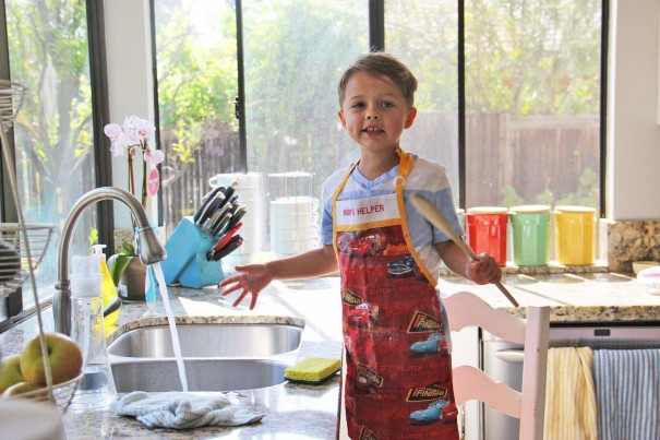 moms helper apron