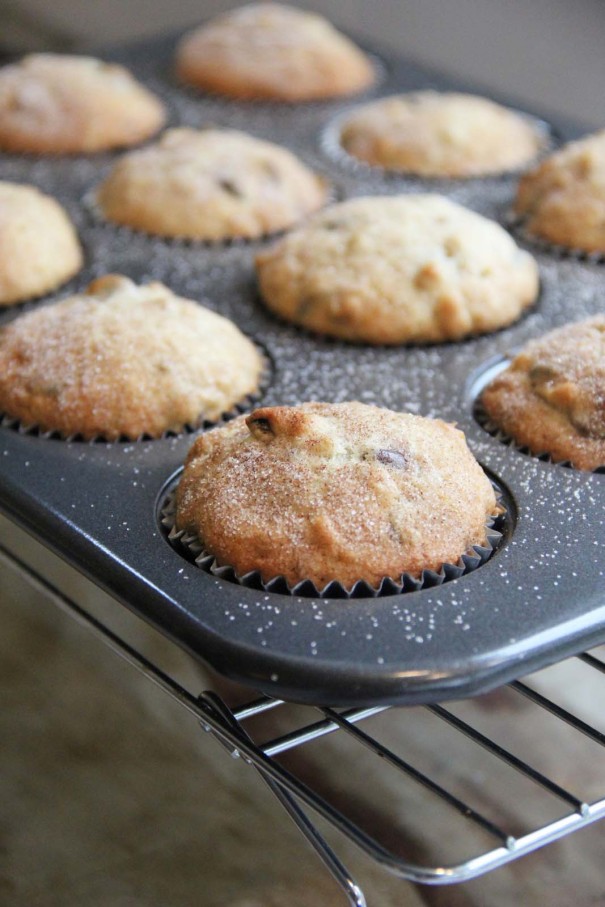 baked banana nut muffins