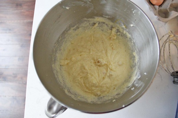 mashed banana muffins batter