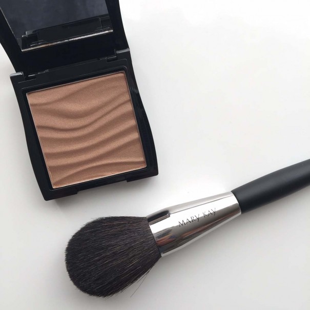 mary kay bronzer