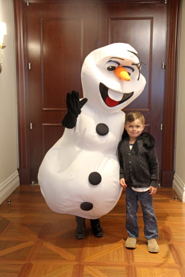 wes and olaf